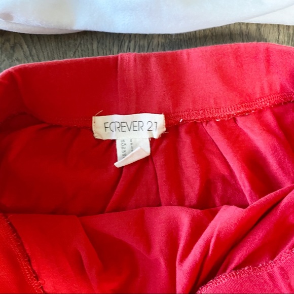 Forever 21 red mini skater skirt - Picture 3 of 3